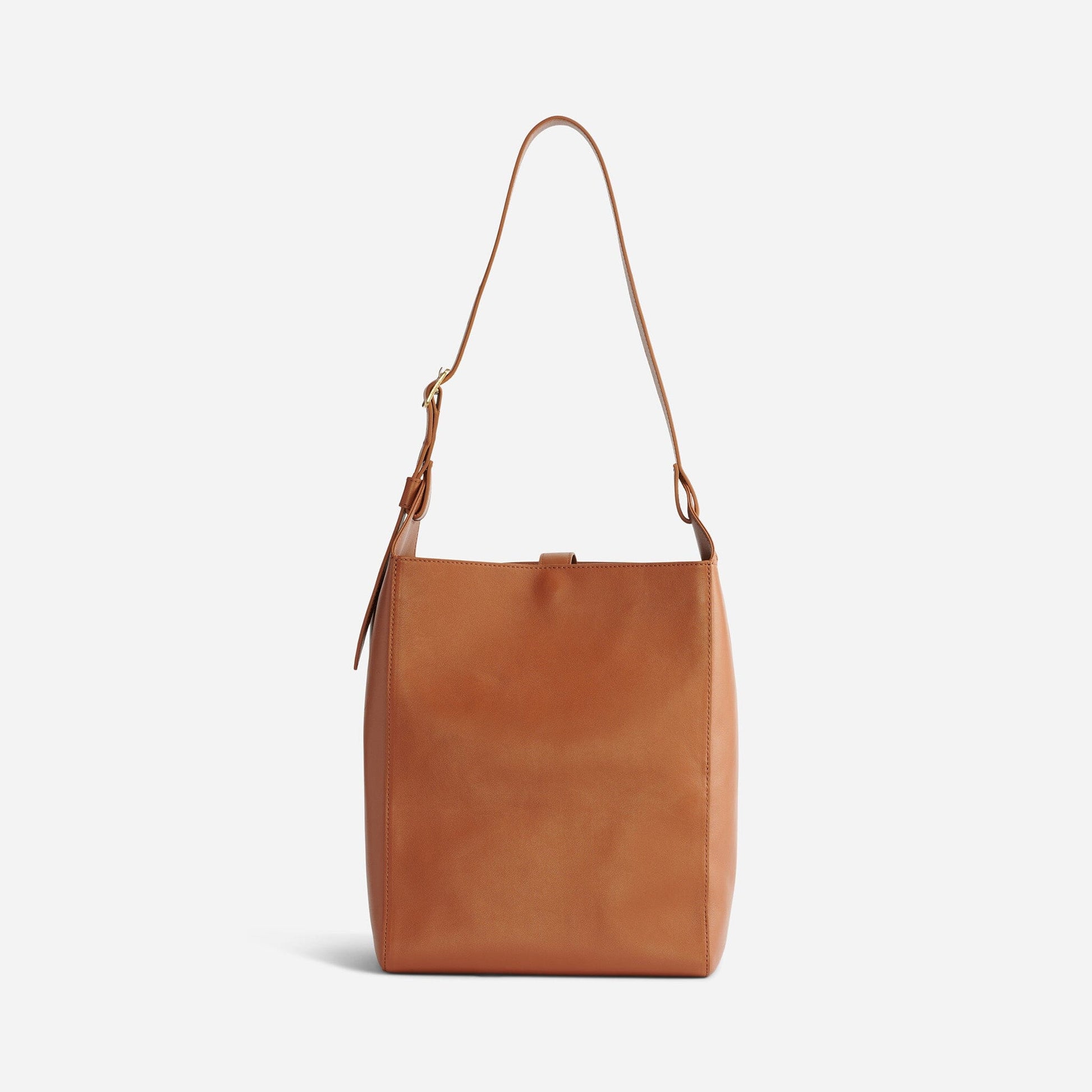 Cecilia Go-To Shoulder Bag Caramel Nisolo 