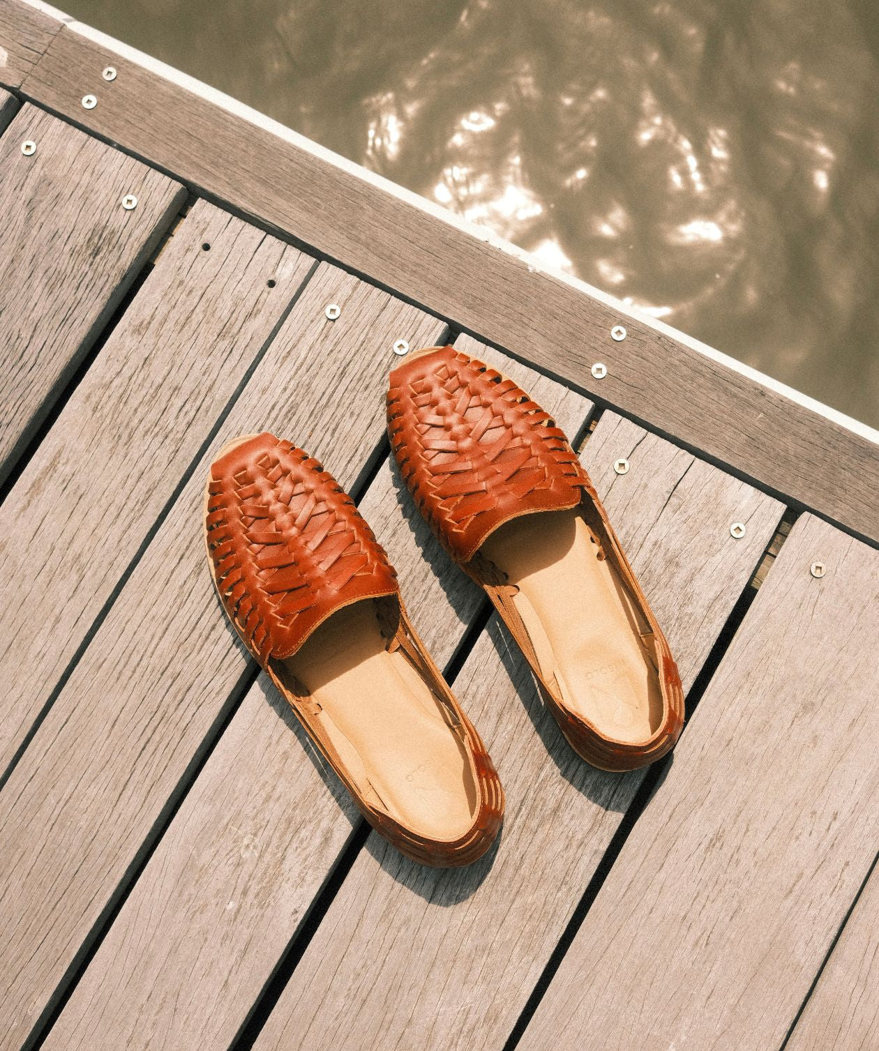 Nisolo, brand website product image