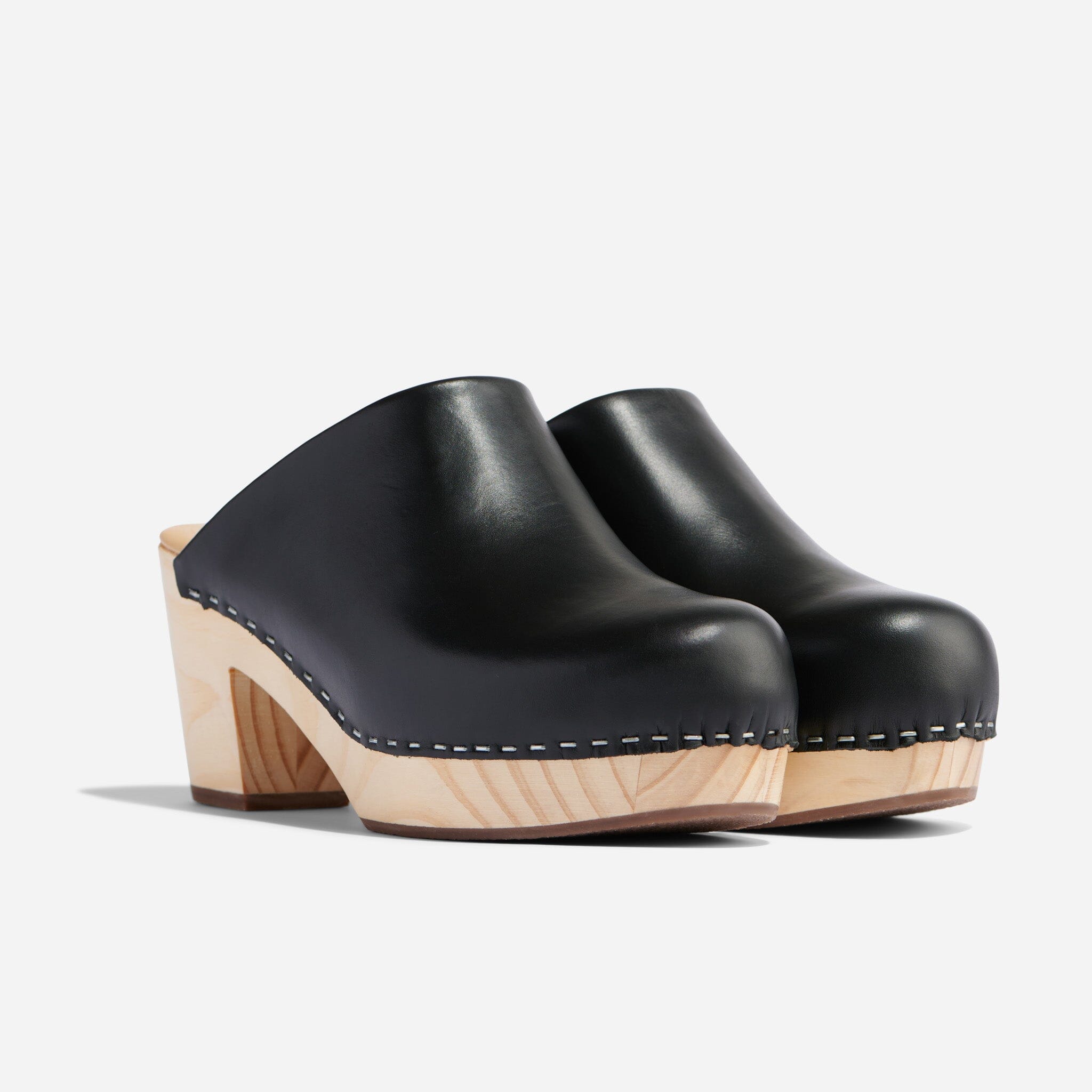 Lv cosy flat comfort clog sandals in 2023  Comfort clogs, Clog sandals, Women  shoes
