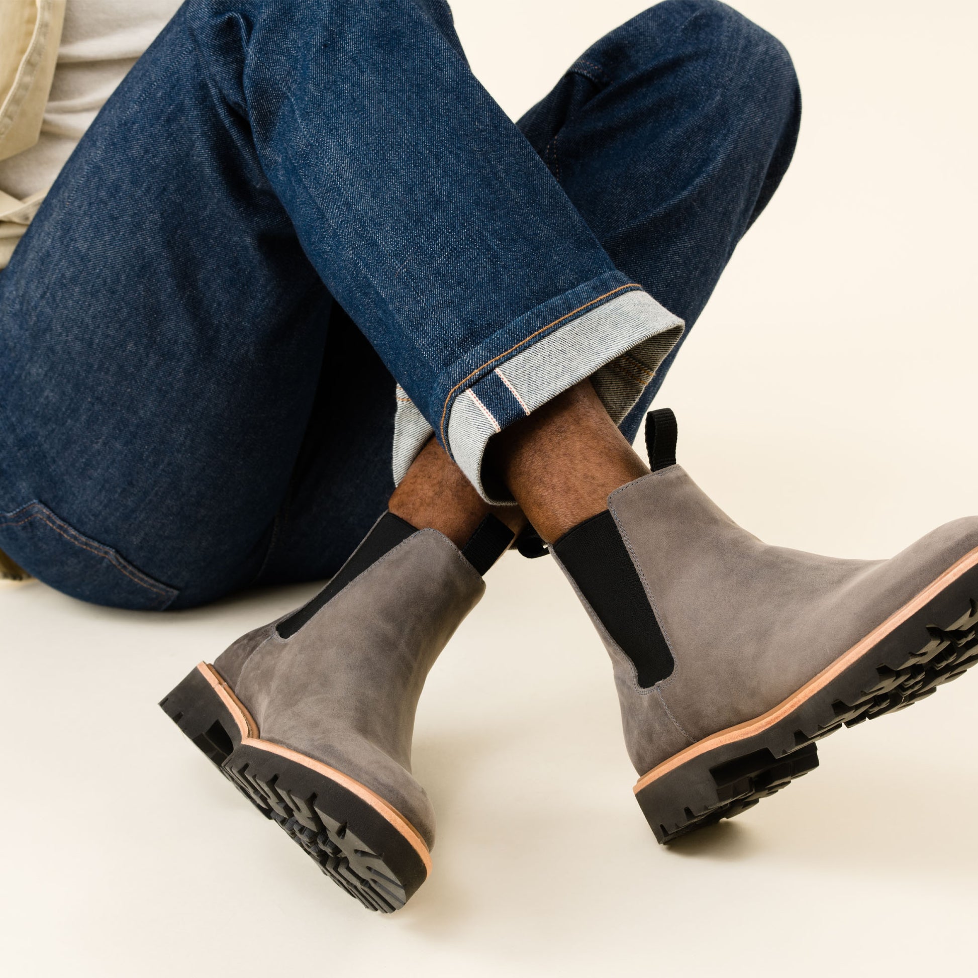 Nisolo Men's Go-To Chelsea Boot 2.0 Grey, Size 10 Nisolo Men's Go-To Chelsea Boot 2.0 Grey, Size 10