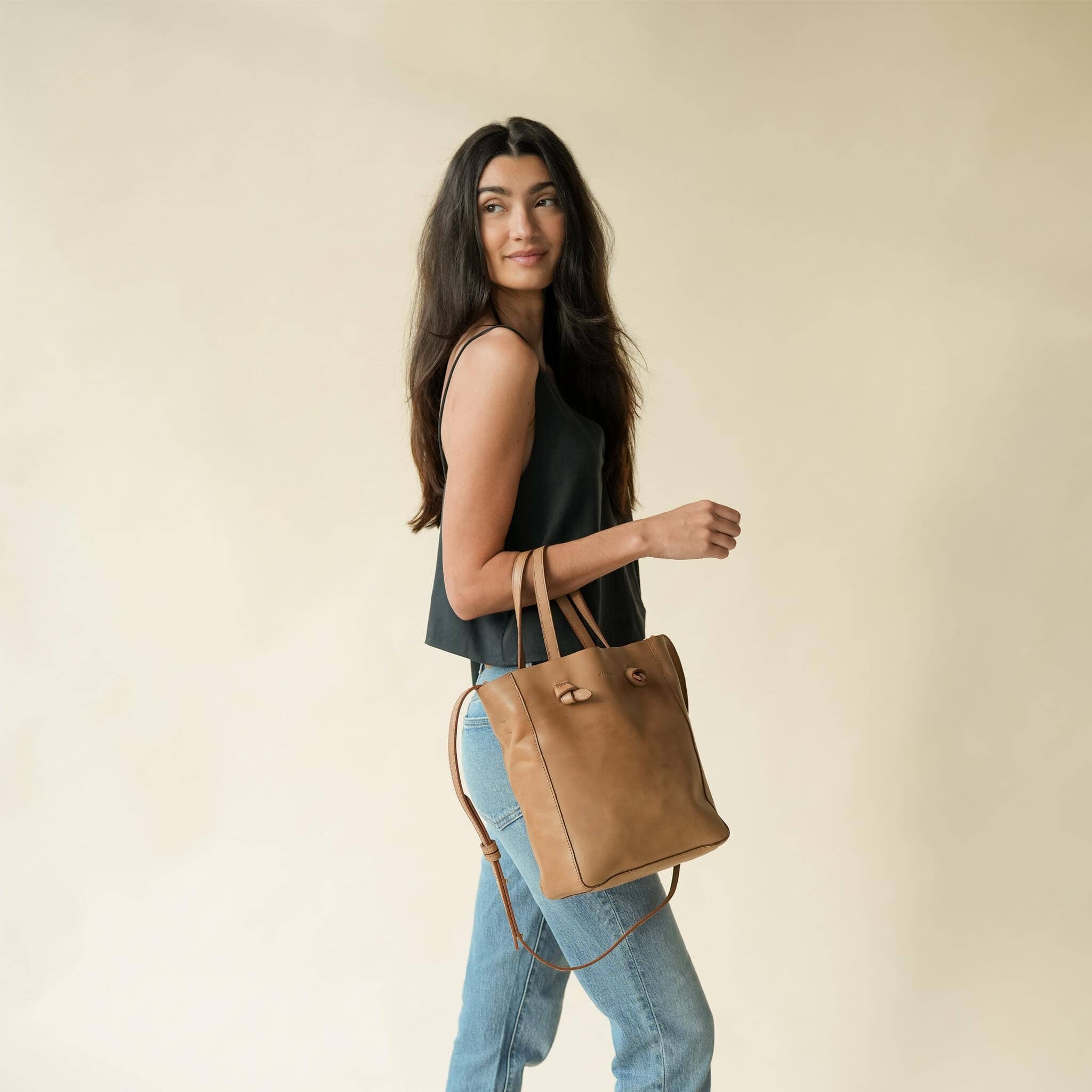 Simone Convertible Shopper Almond Leather Handbag - unlined Nisolo 