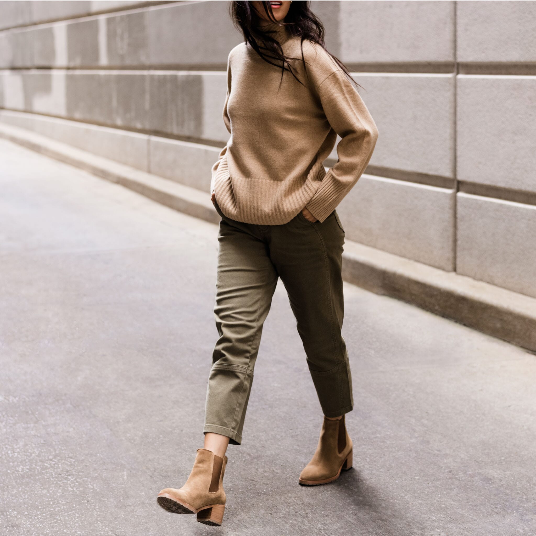 How To Style Chelsea Boots: 10+ Outfit Ideas
