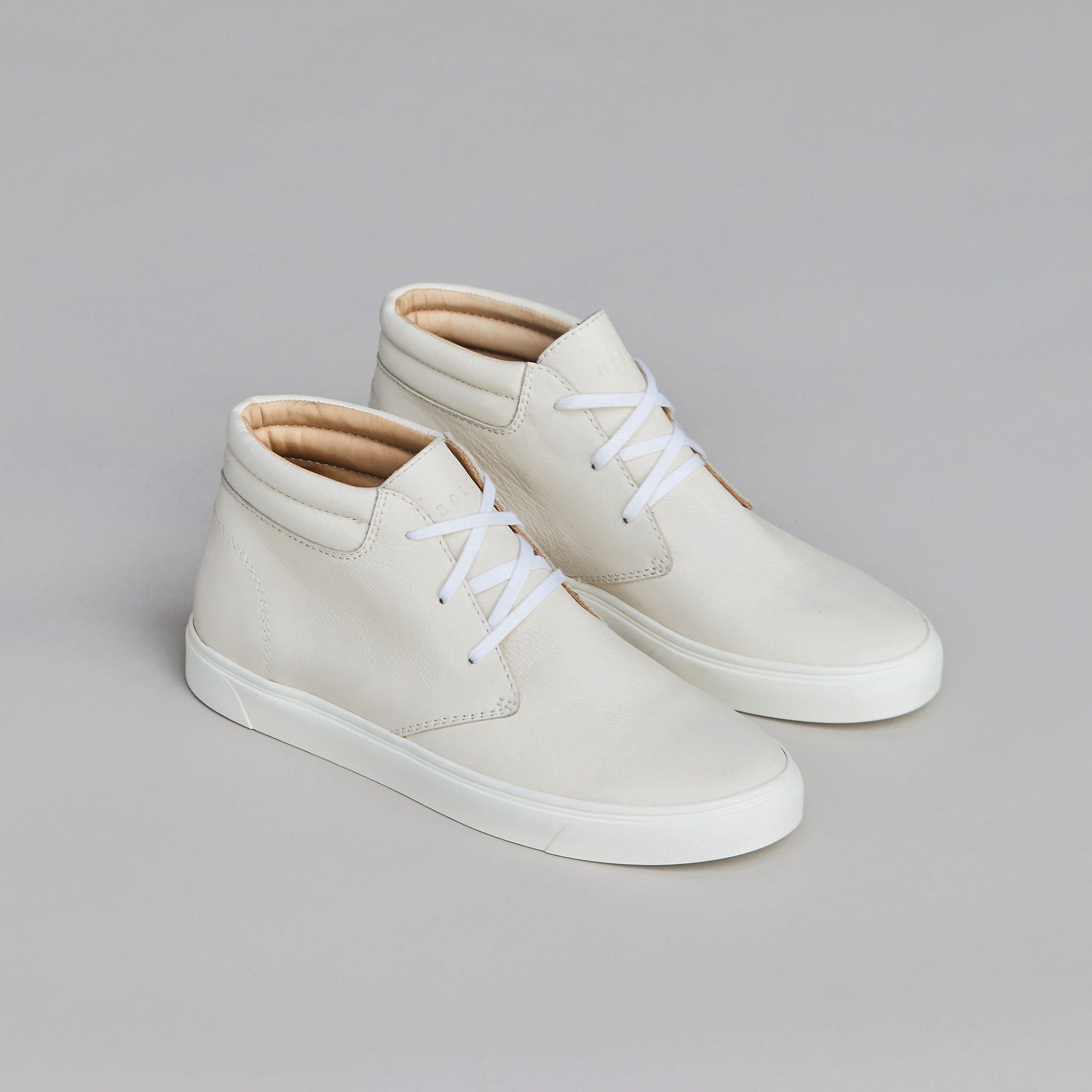 Product image 2 of the Everyday Mid Top Sneaker Bone